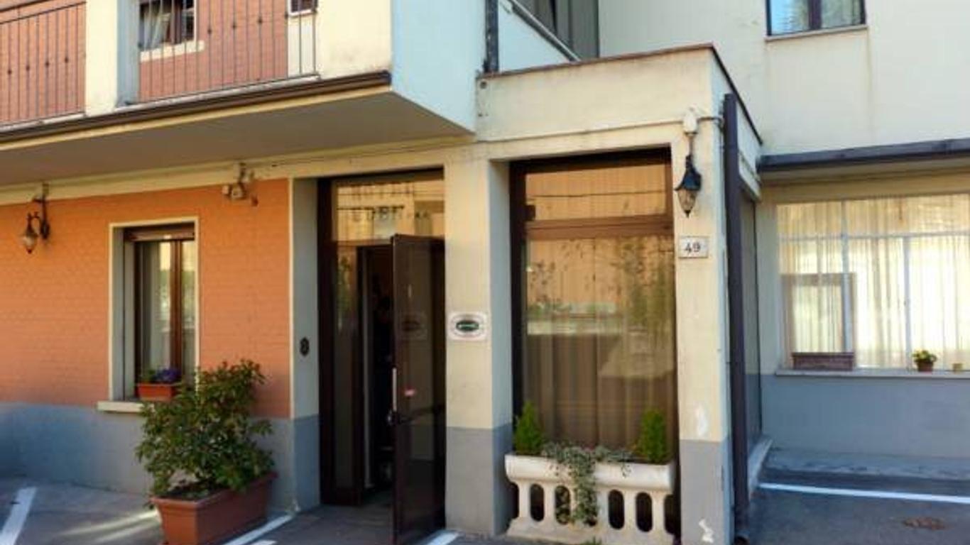 Hotel Eden