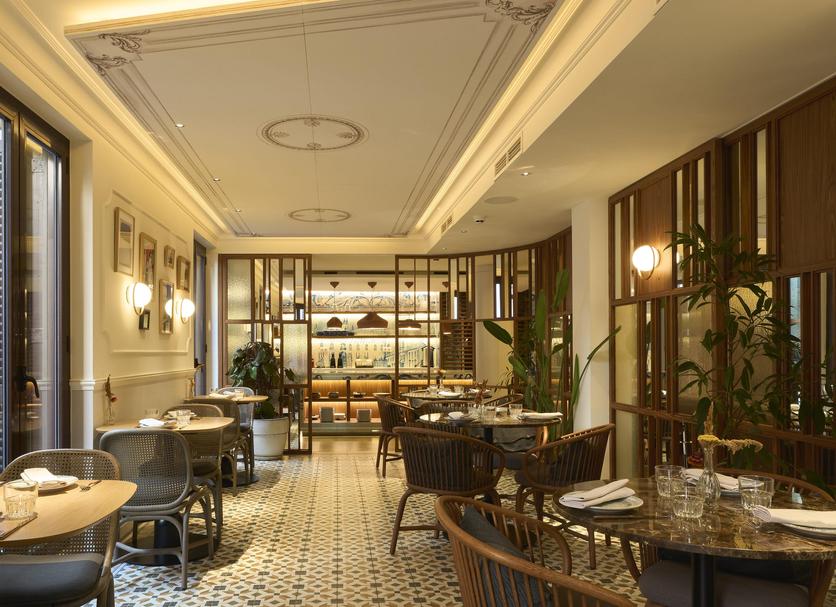 Restaurant Photo