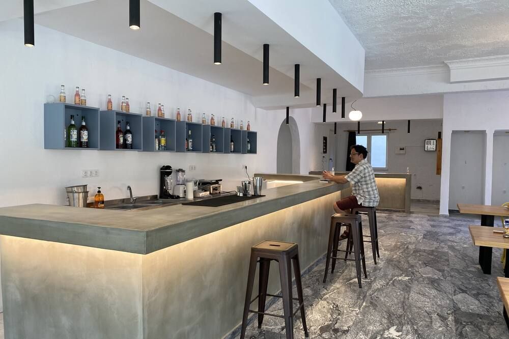 Bar Photo