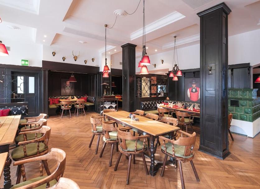Restaurant Photo