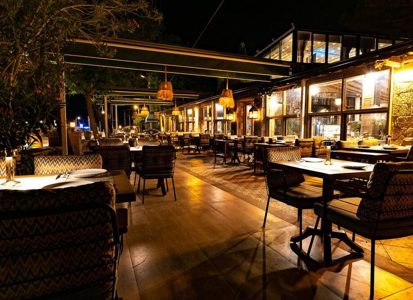 Restaurant Photo