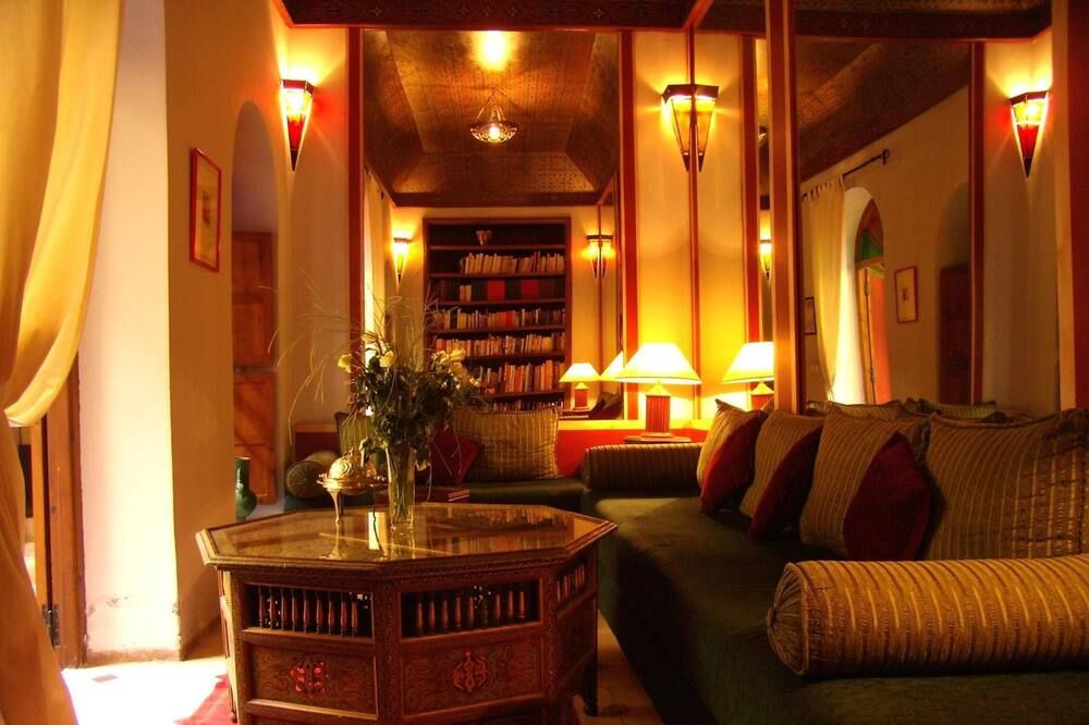 Salon