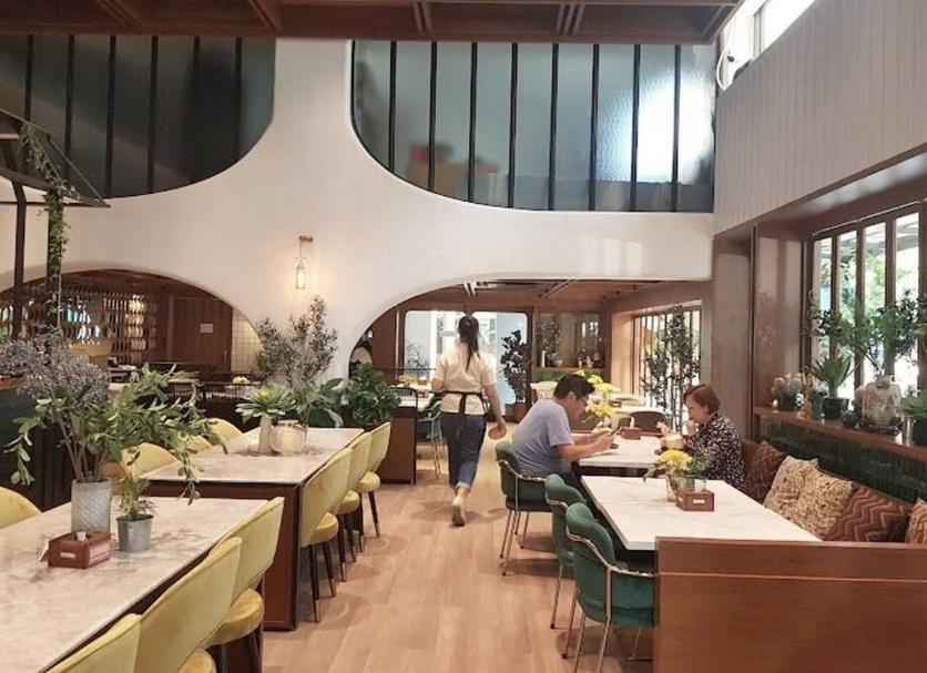 Restaurant Photo