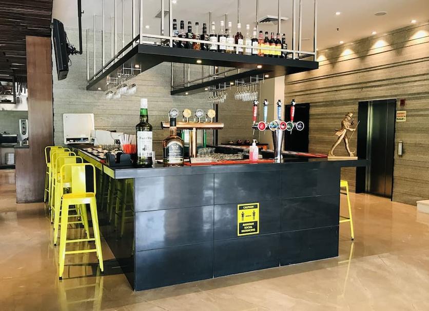 Bar Photo