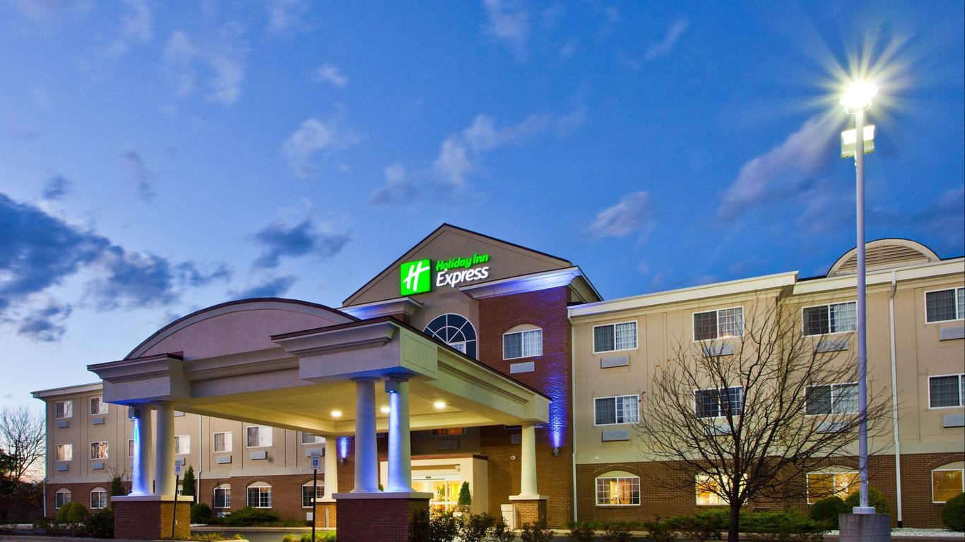 Holiday Inn Express & Suites Charlotte