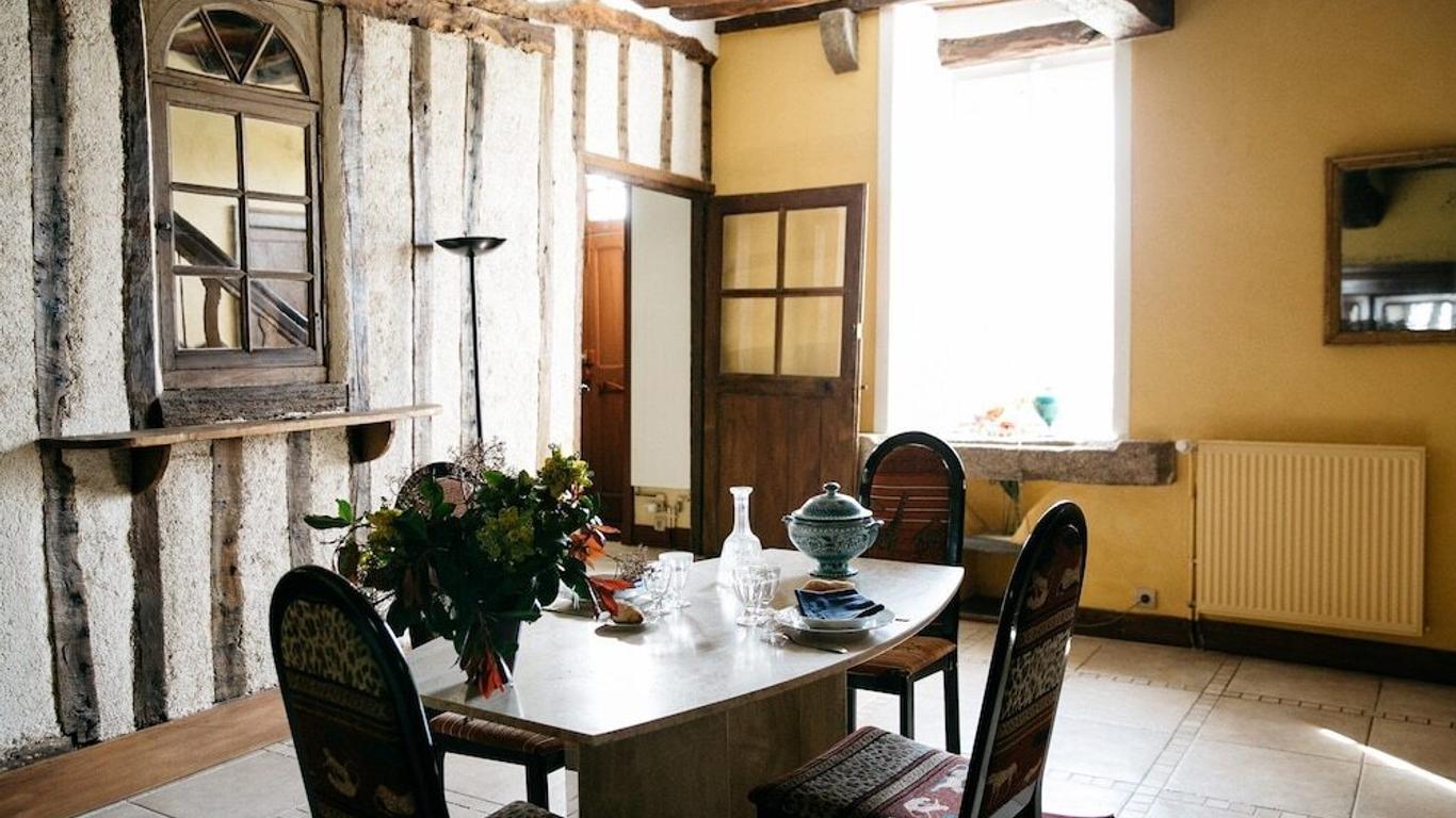 La Vieille Foulonnière : Chambres d'hôtes & Permaculture