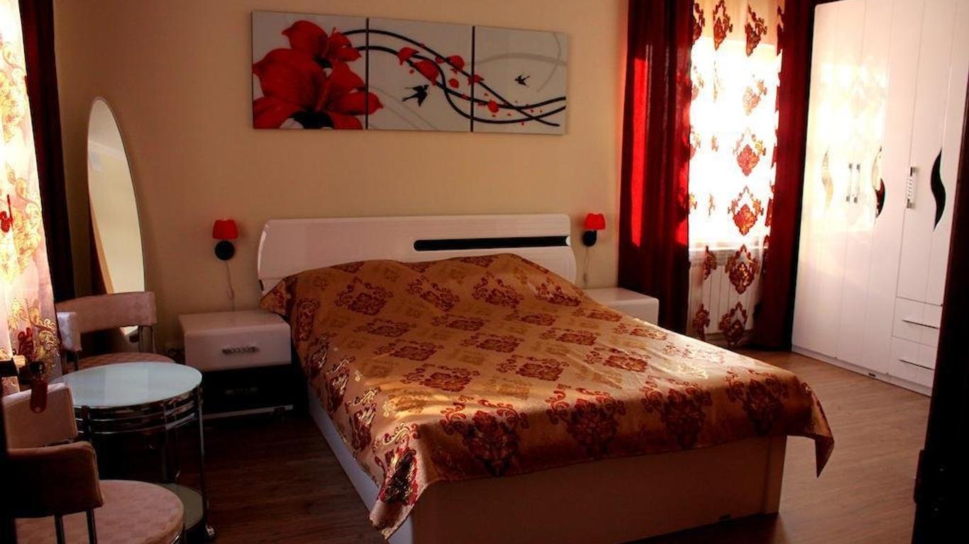 Vostorg Guest House