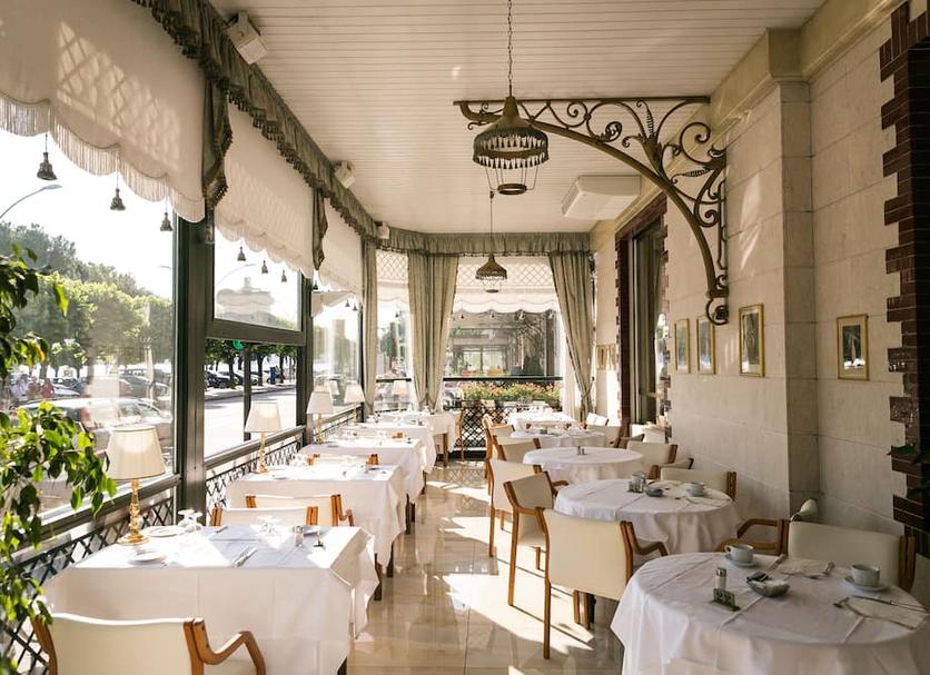 Restaurant Photo