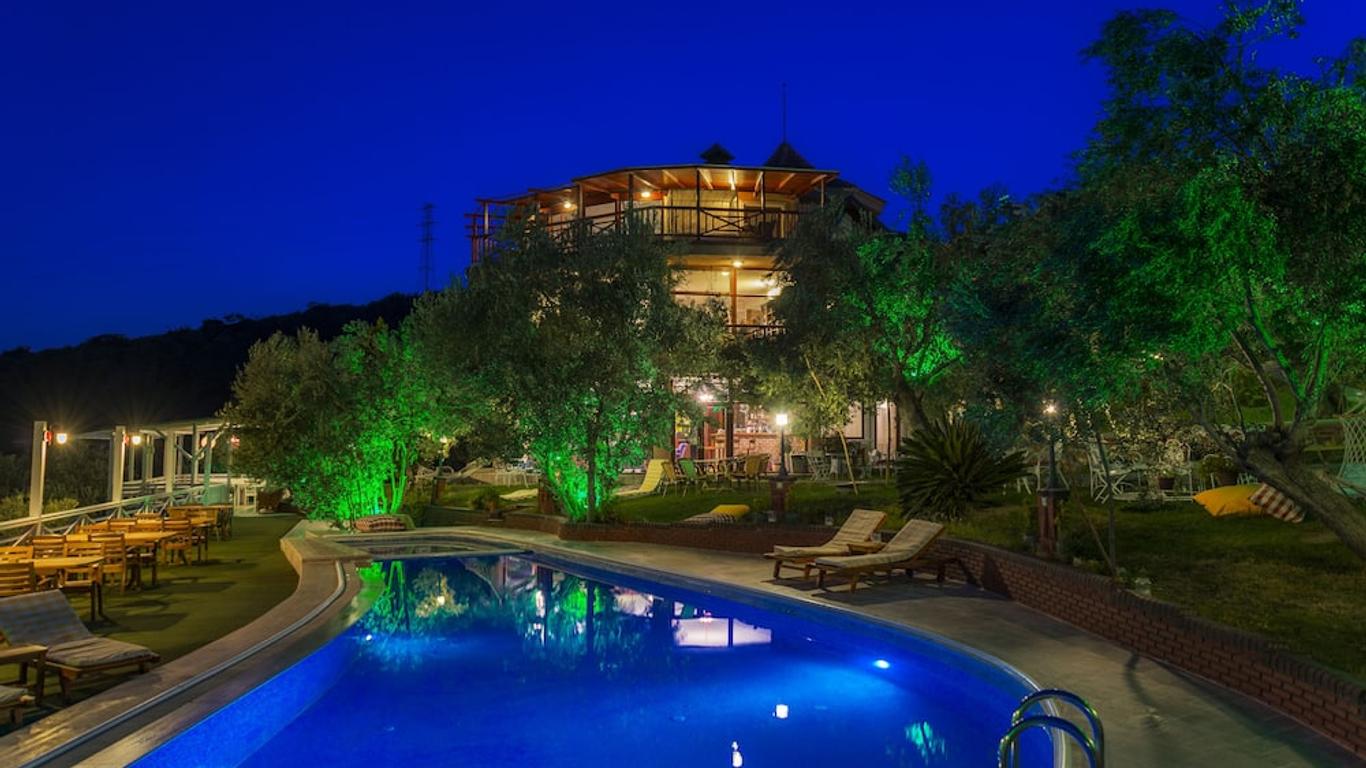 Aeneas Hotel