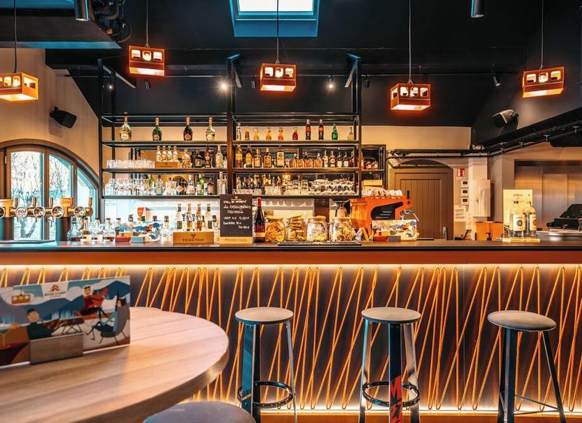 Bar Photo