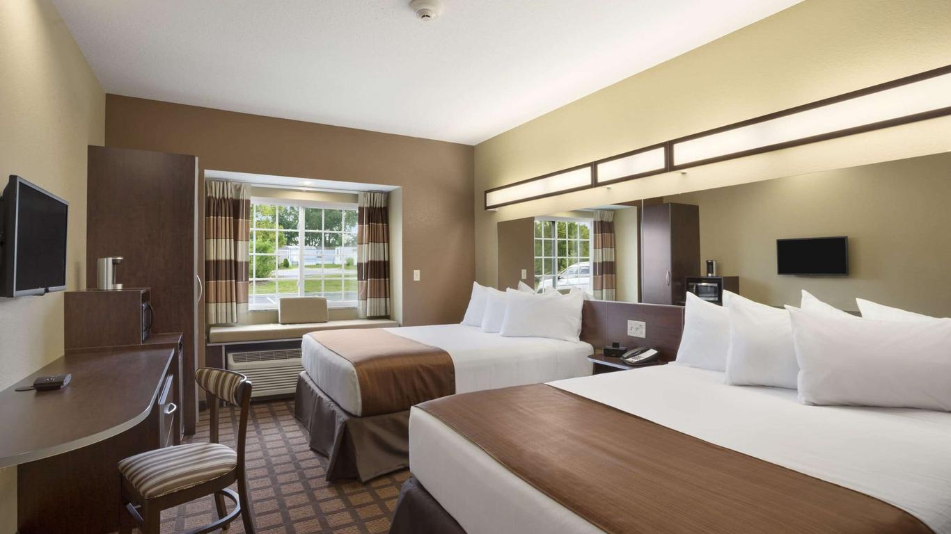 Microtel Inn & Suites by Wyndham Carrollton