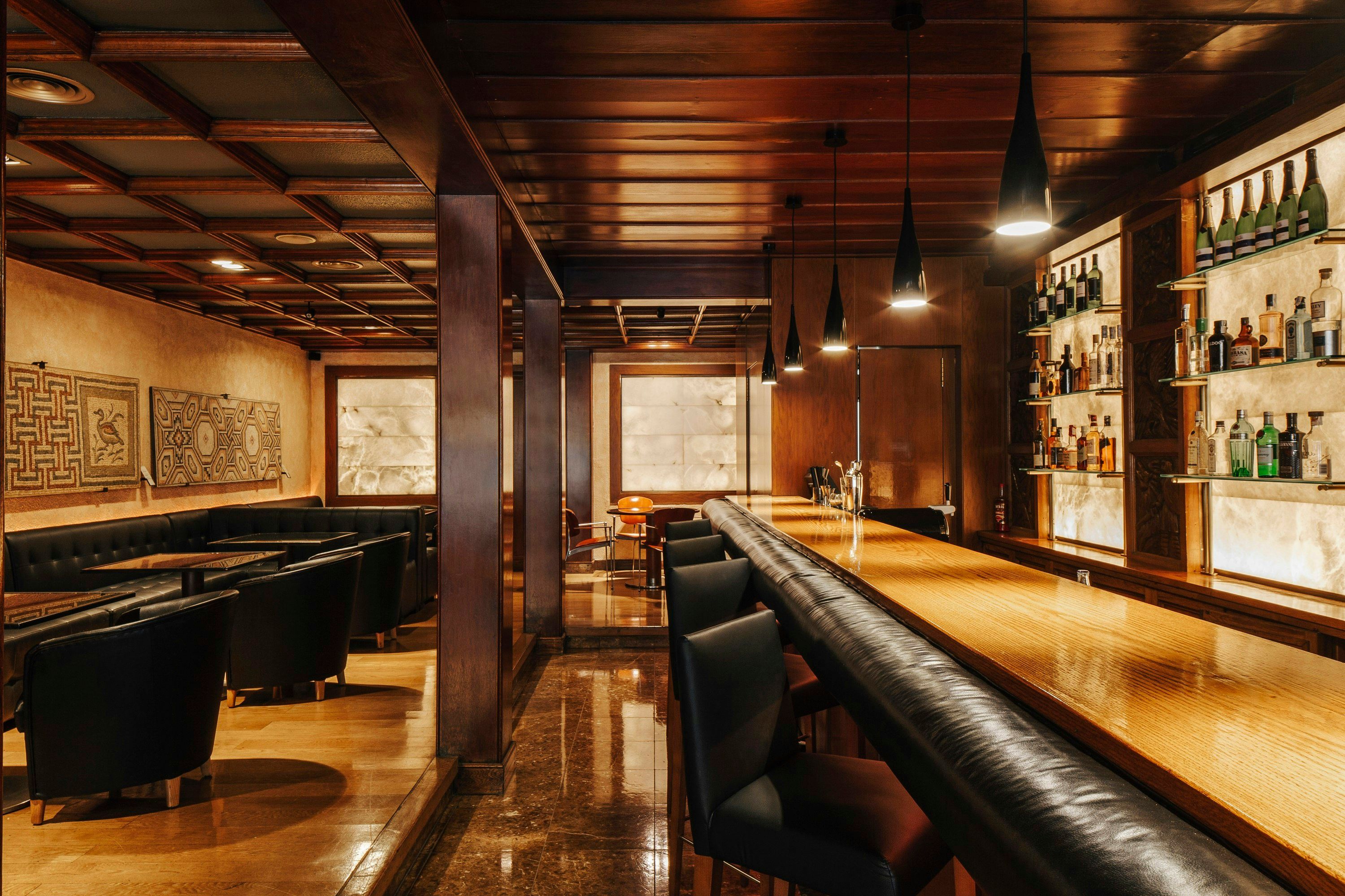 Bar Photo