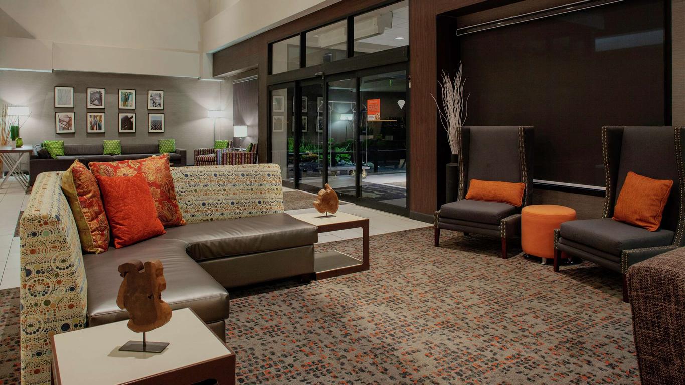 DoubleTree Suites by Hilton Hotel Dayton - Miamisburg