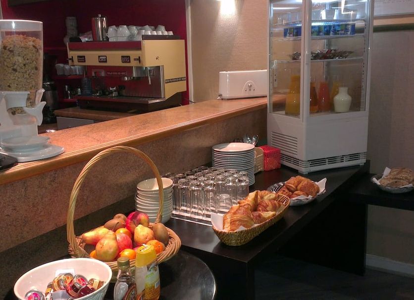 Buffet Photo