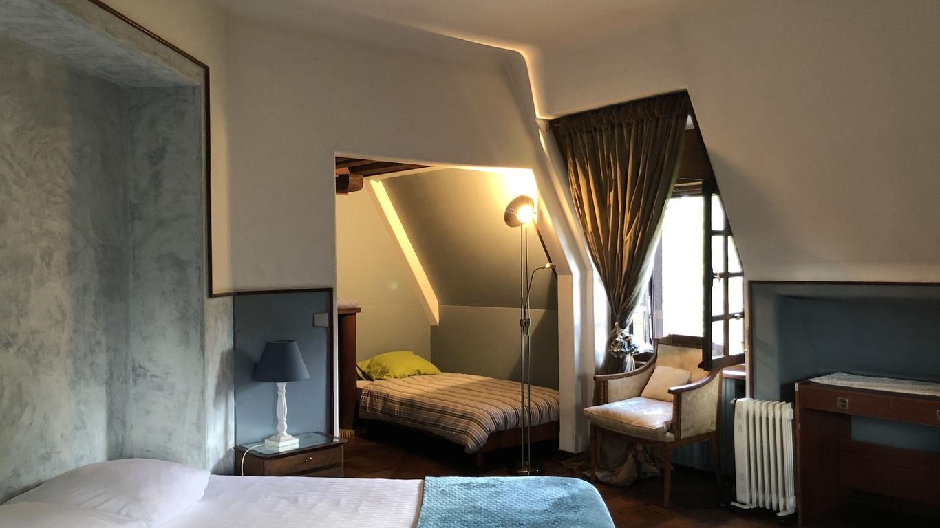Le Logis D'arniere