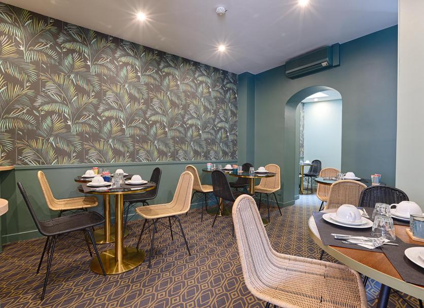 Restaurant Photo