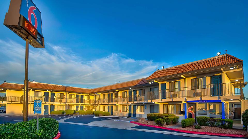 Motel 6 Vallejo Six Flags West à partir de 66 €. Motels à Vallejo - KAYAK