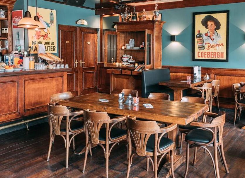 Restaurant Photo