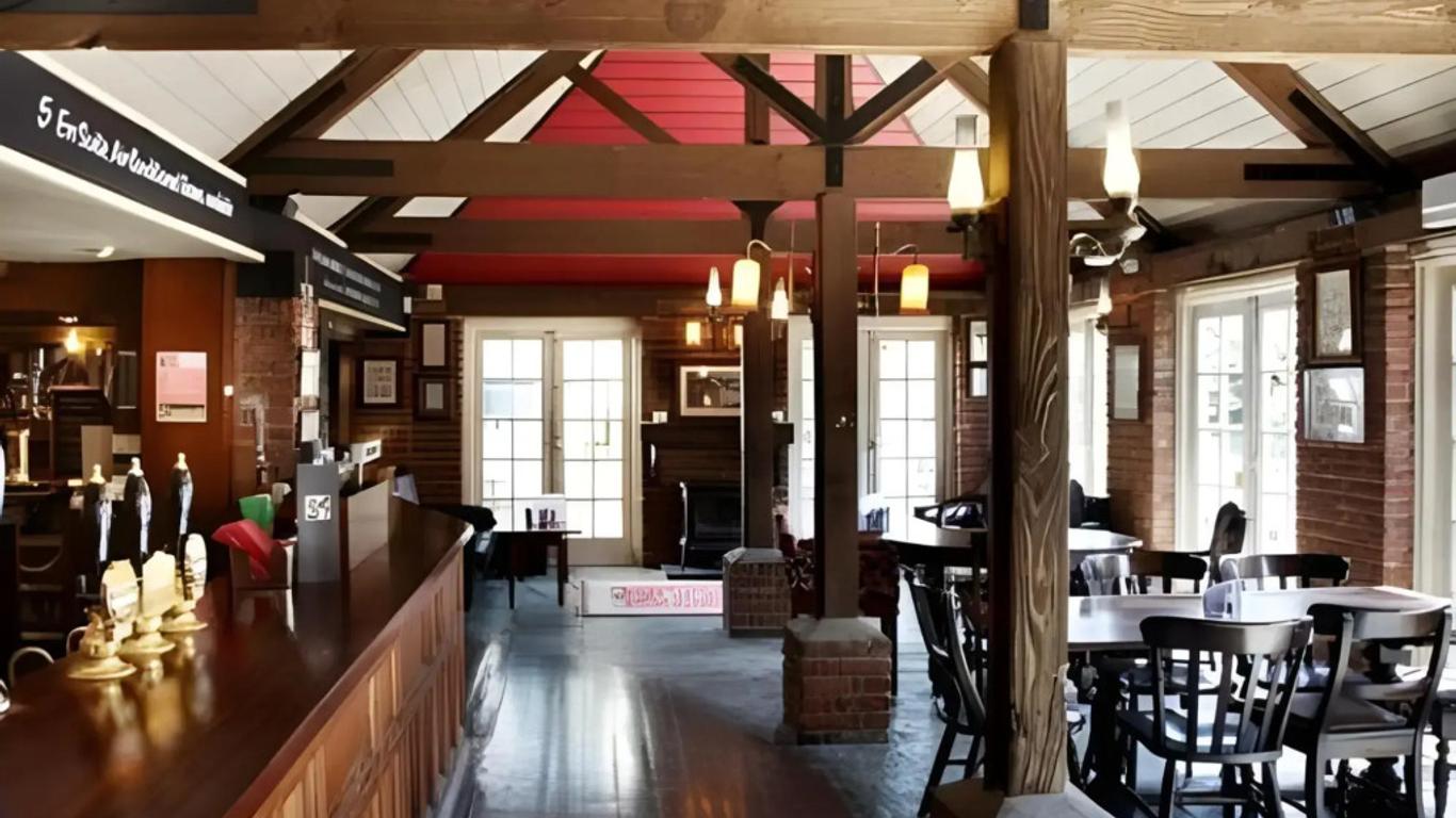The Riverside Inn