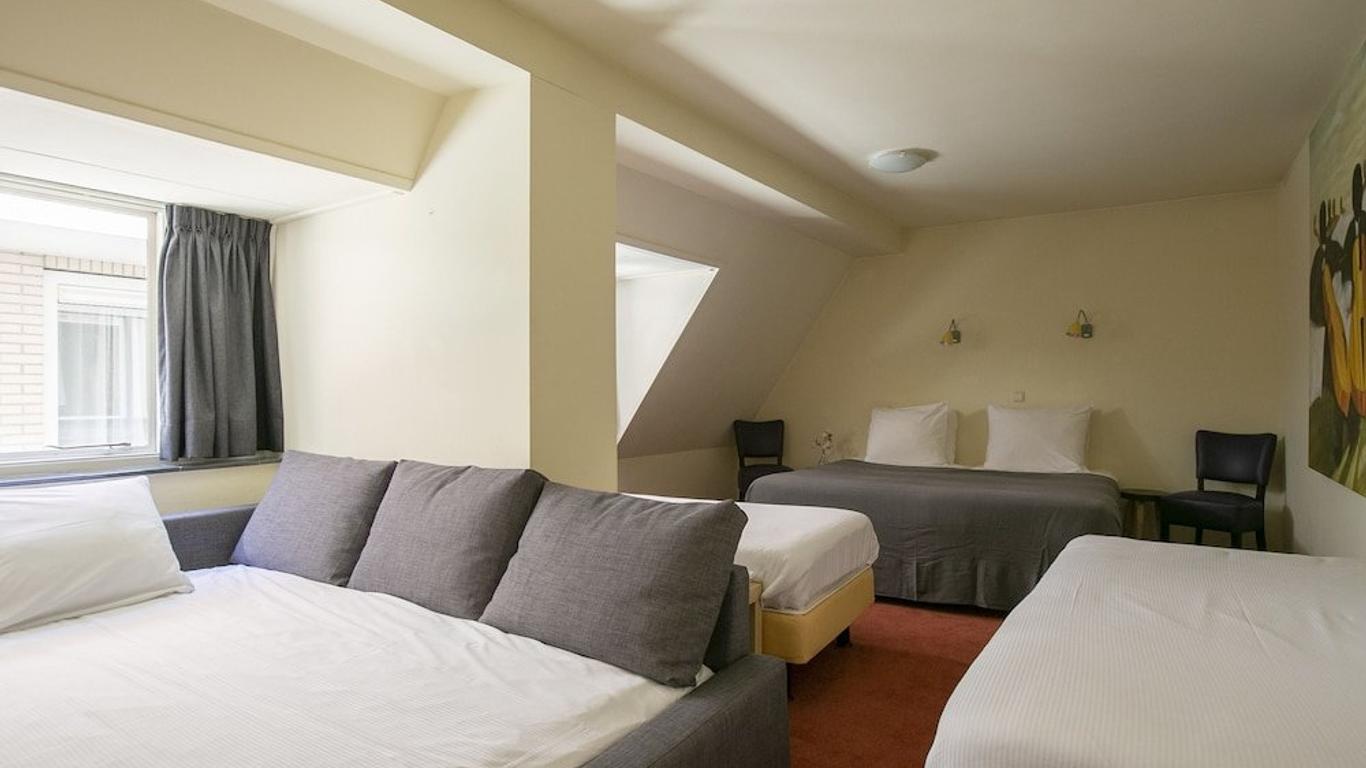 Hotel De Barones