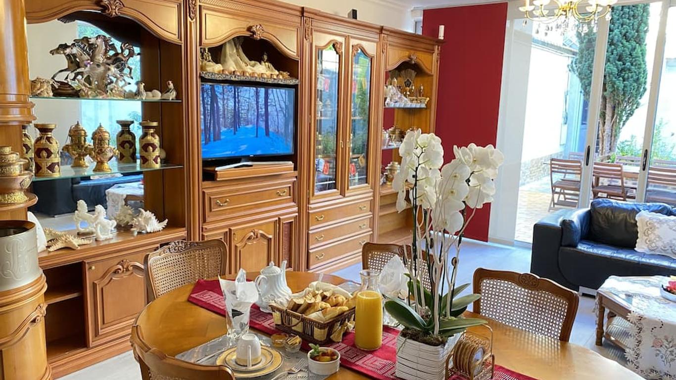Reims Sherpa Guest House