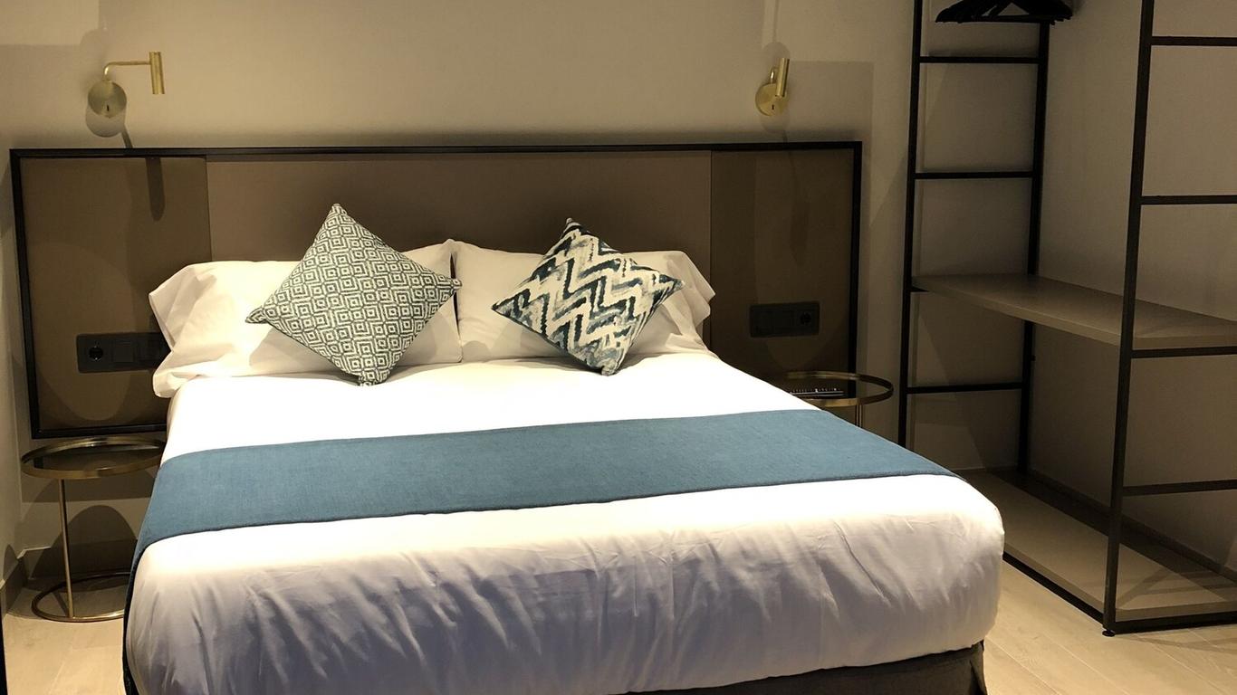 Hotel Torrent