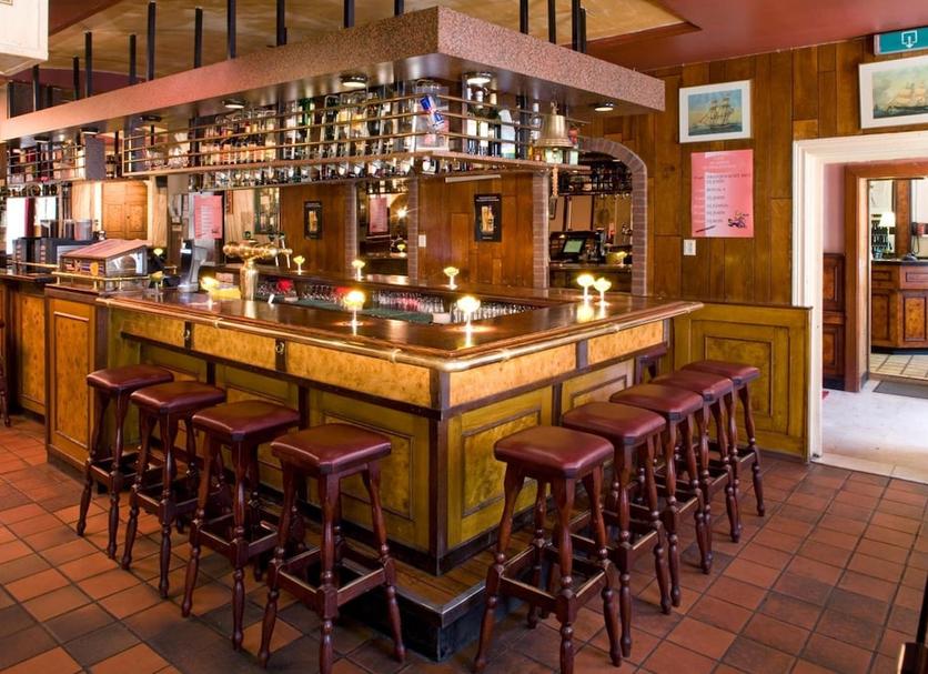 Bar Photo