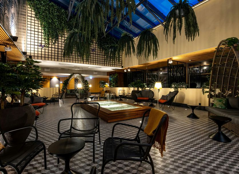Restaurant Photo