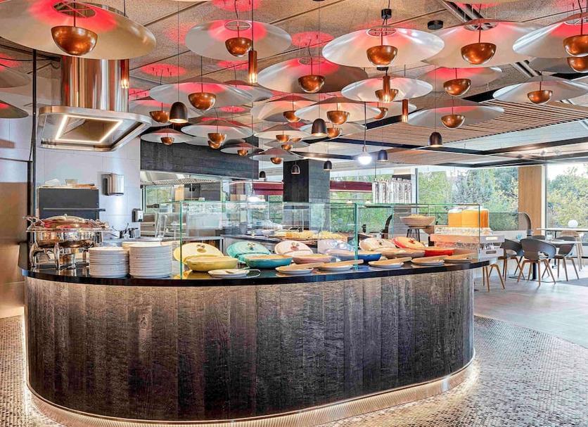 Buffet Photo