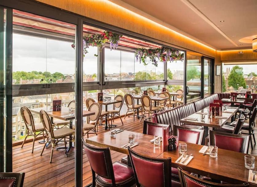 Restaurant Photo