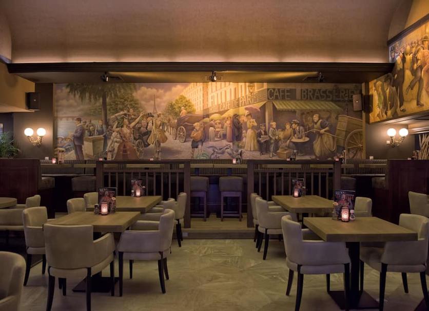 Restaurant Photo