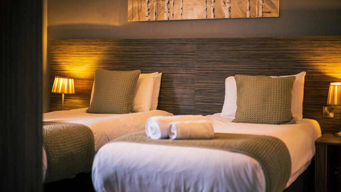 Three Horseshoes Inn