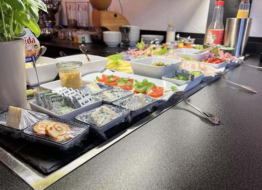 Buffet Photo