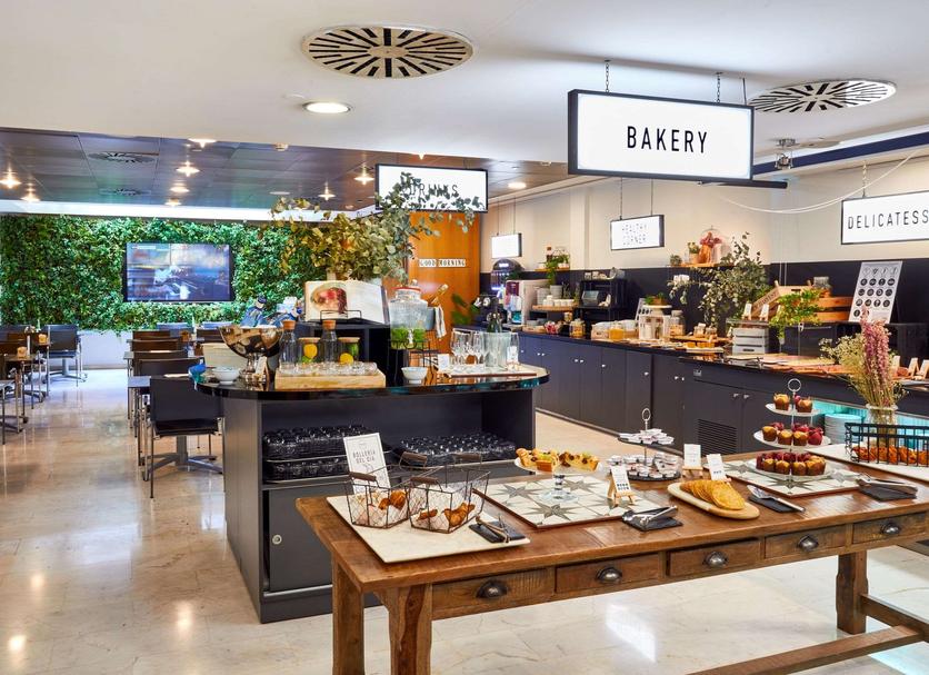Buffet Photo