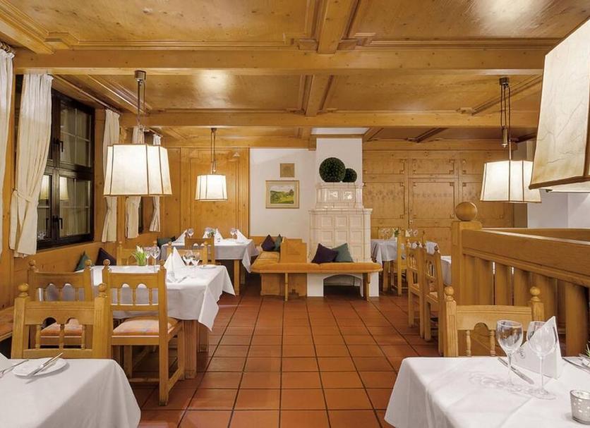 Restaurant Photo