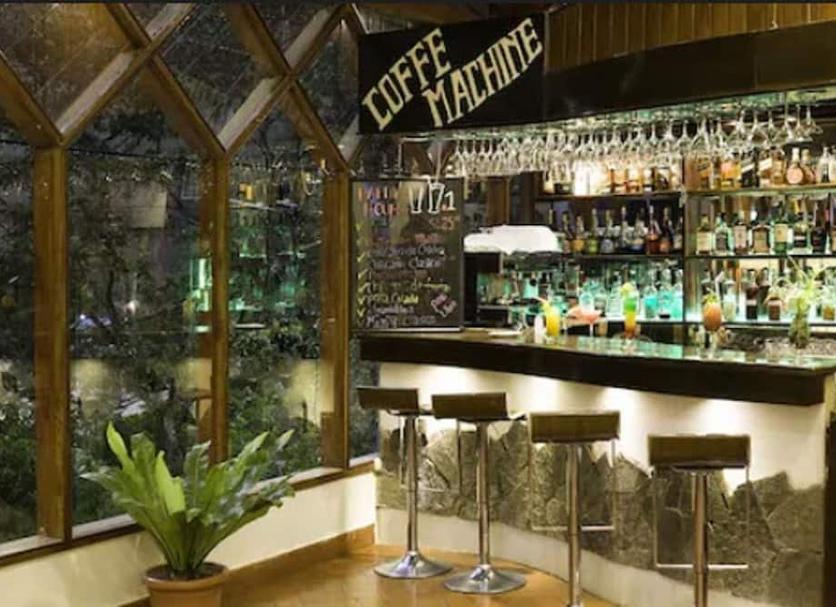 Bar Photo