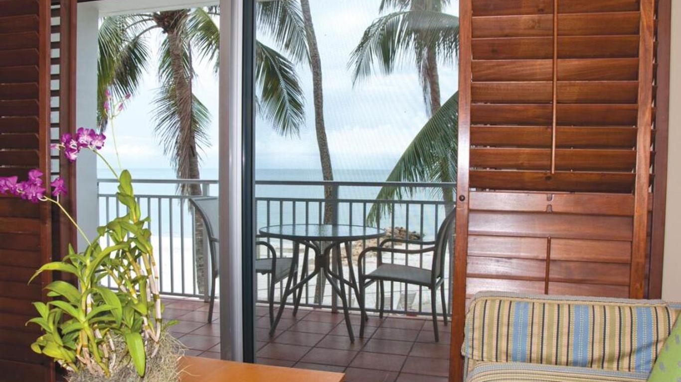 Naples Beach Hotel & Golf Club