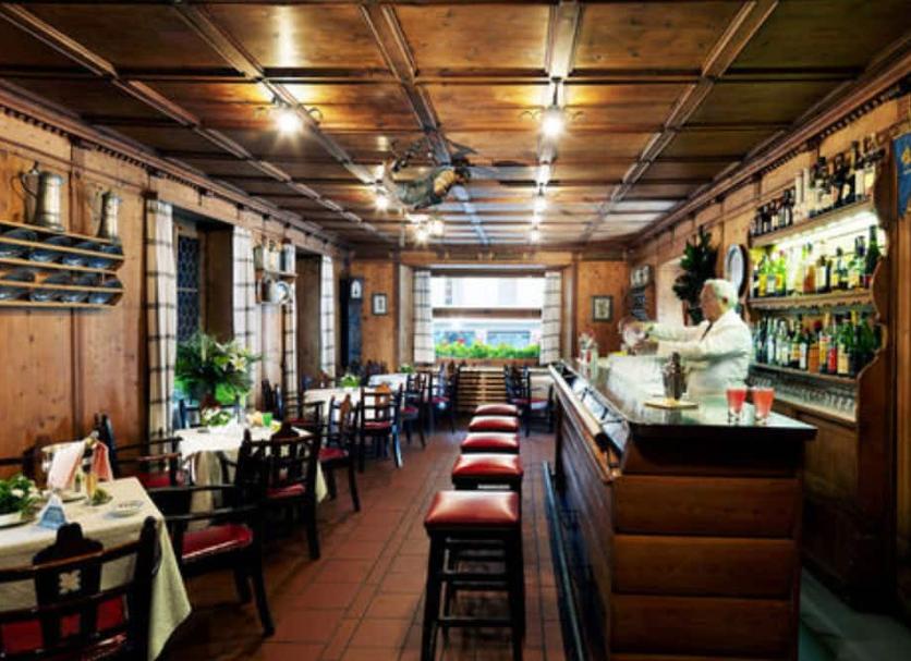 Restaurant Photo