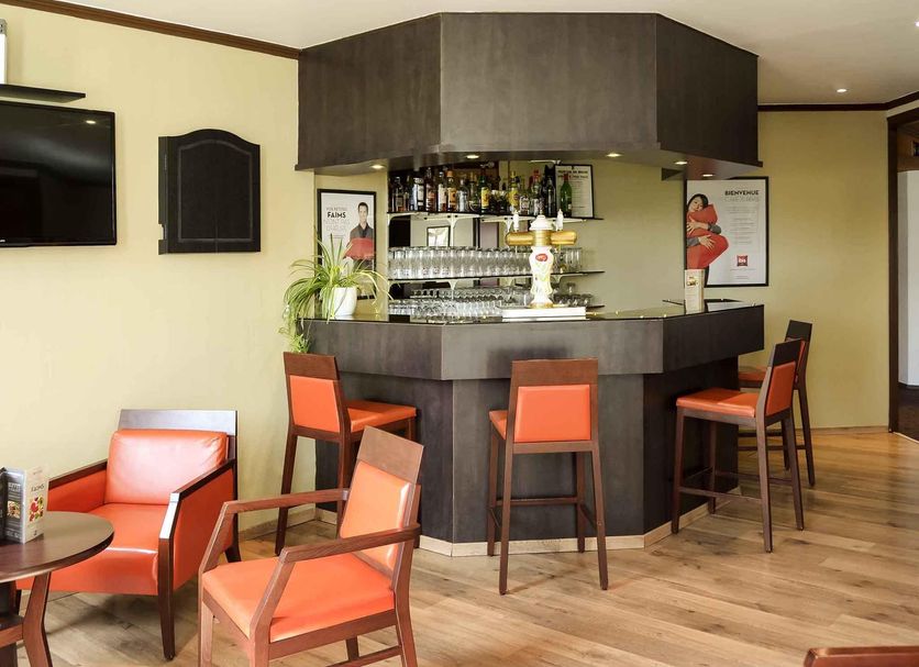 Bar Photo