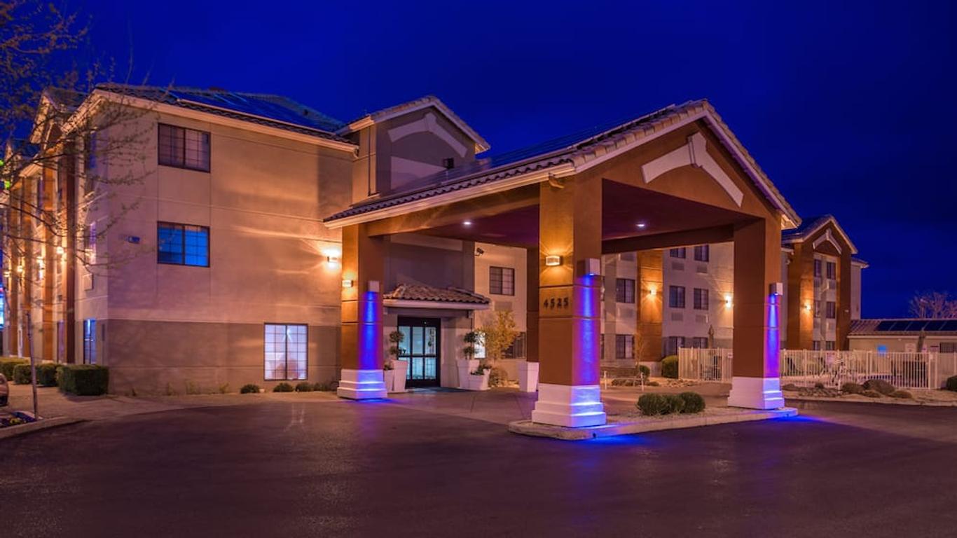 Holiday Inn Express Westley North- Patterson Area