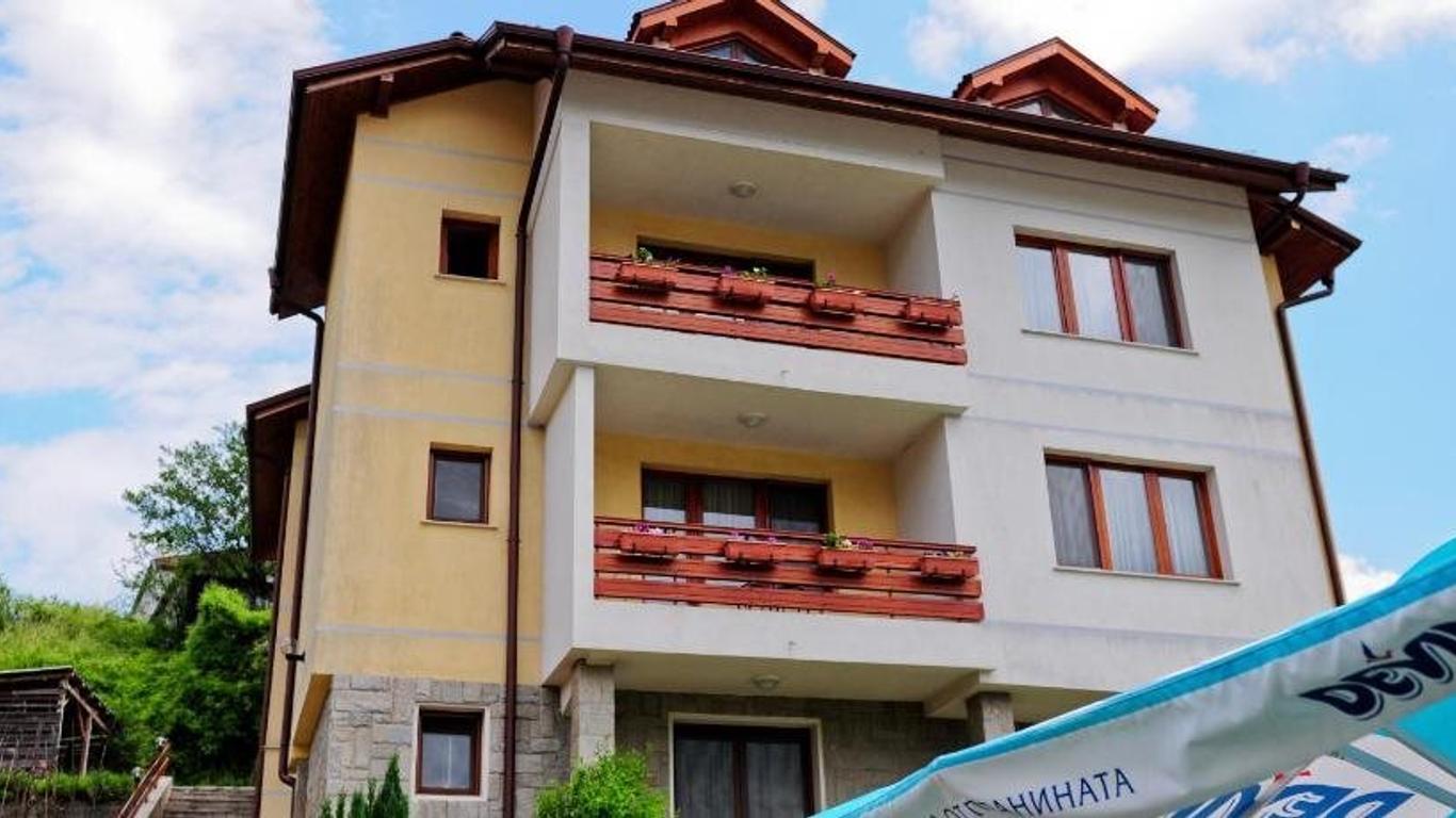 Kris Guest House