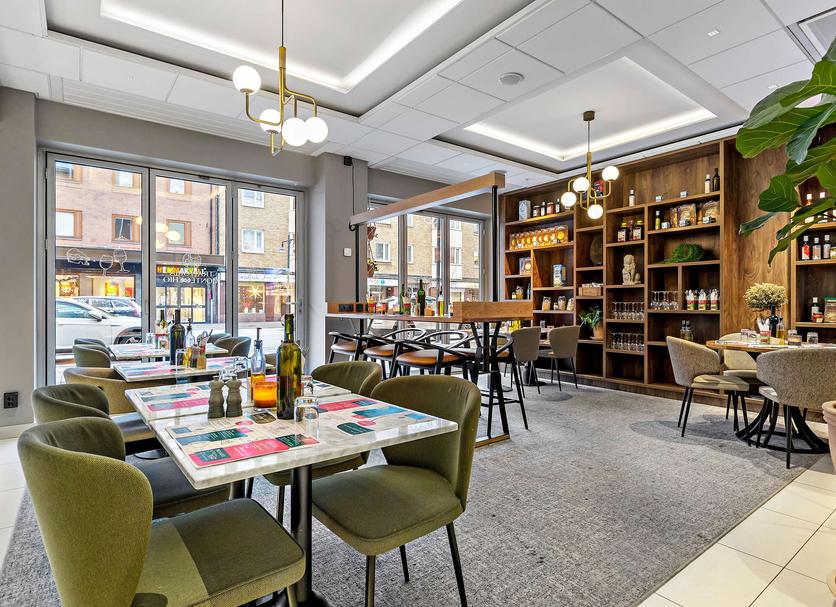 Restaurant Photo