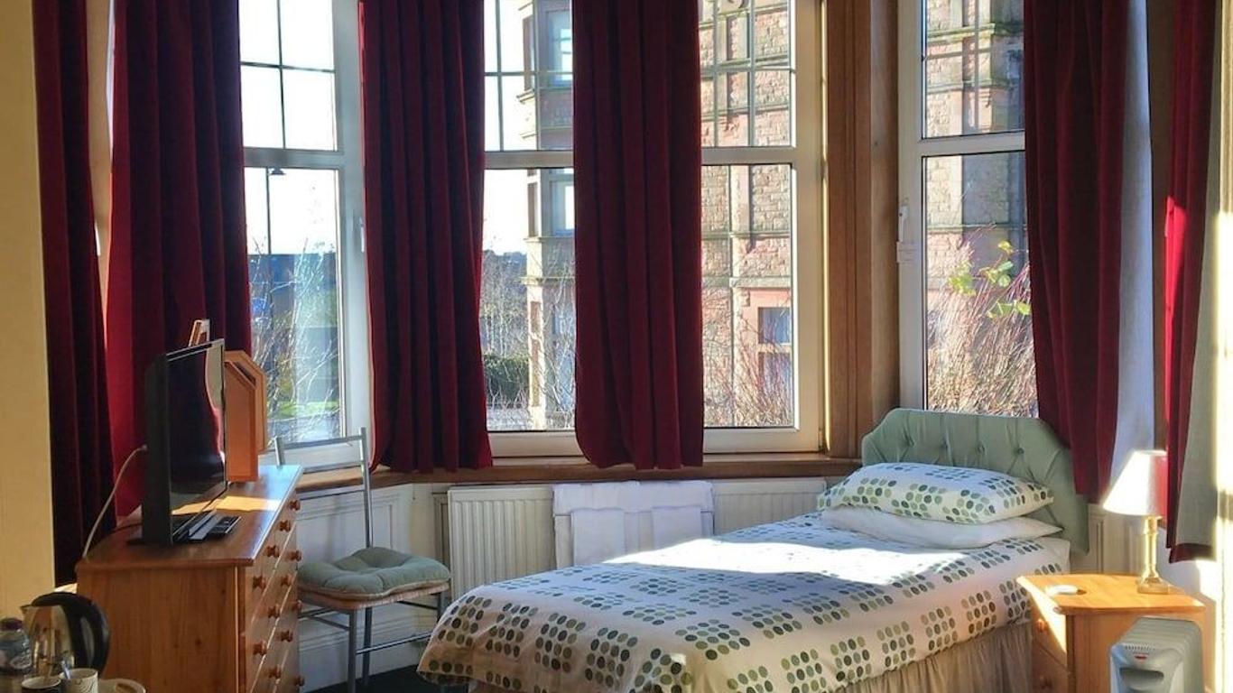 Rowanbank House