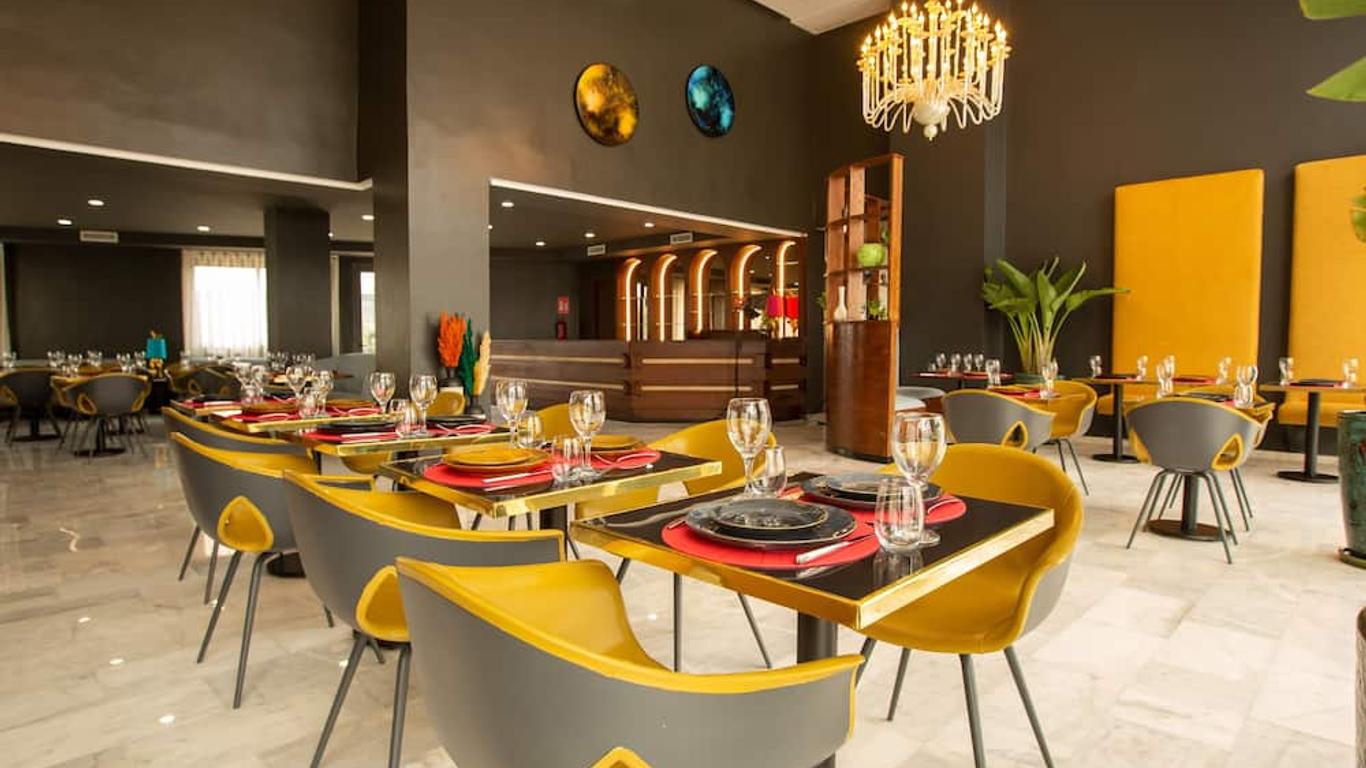 Fourteen Hotel Ain Sebaa