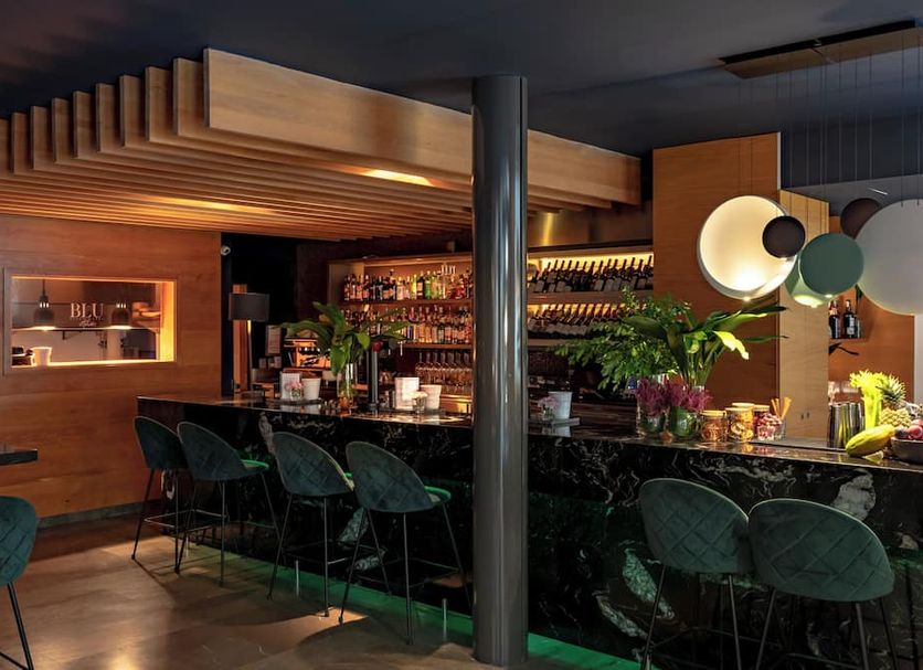 Bar Photo