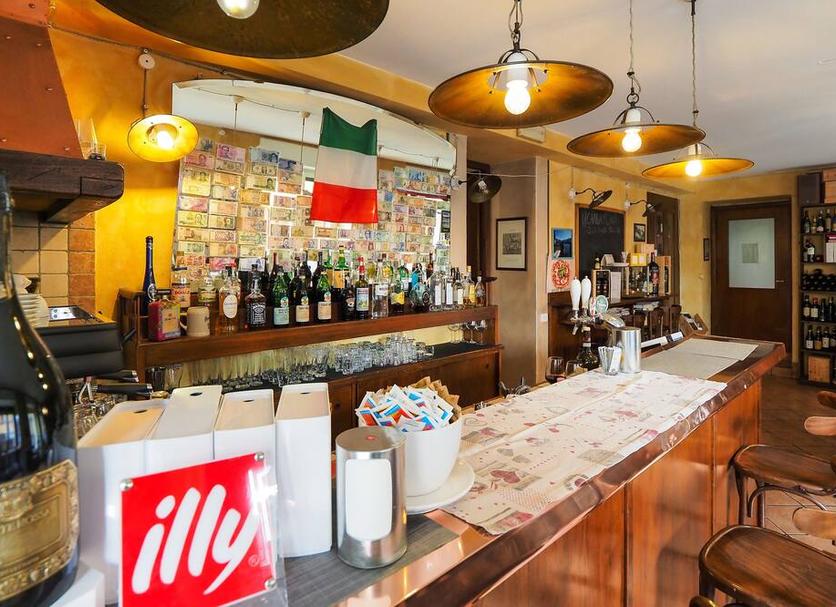 Bar Photo