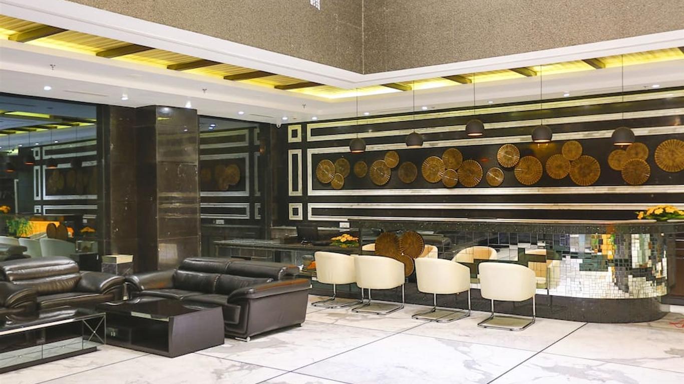 Ranjee's Hotel