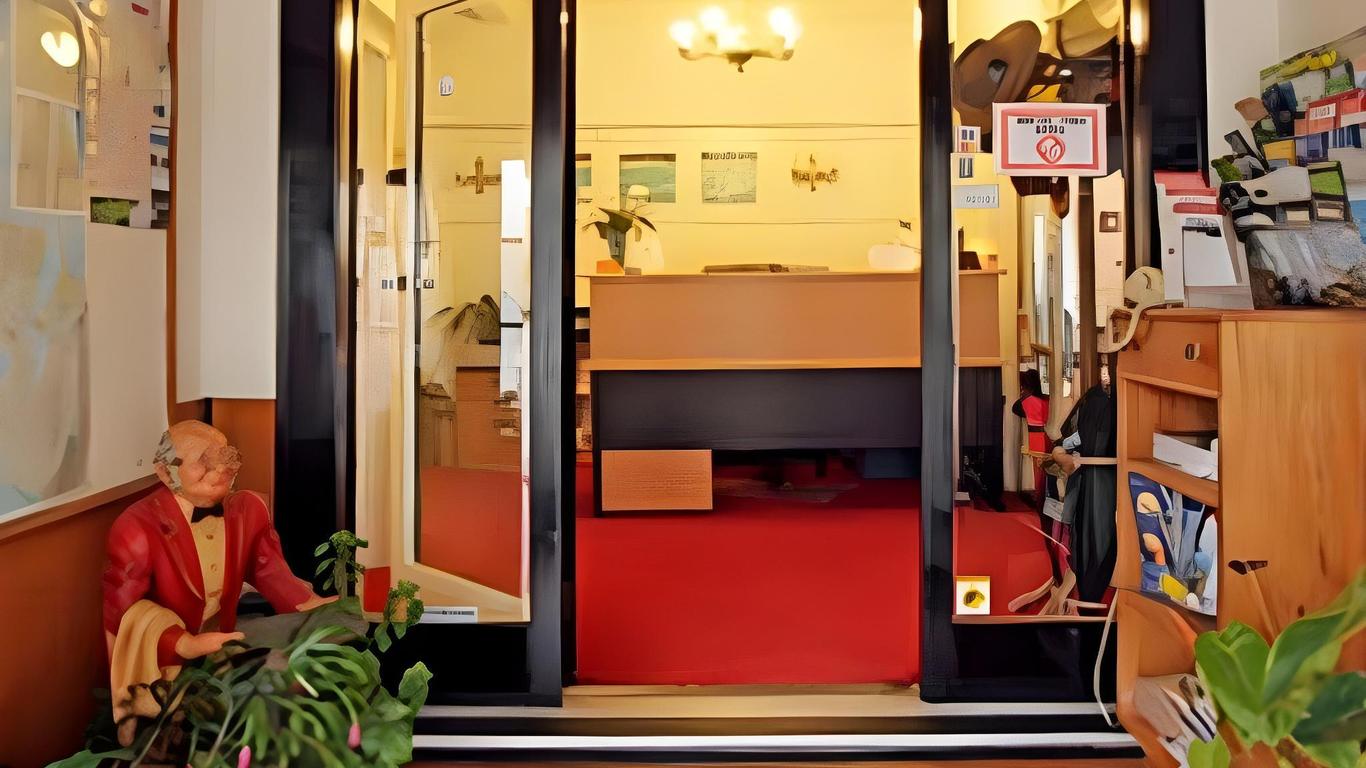 Chalet Chevron B & B Hotel