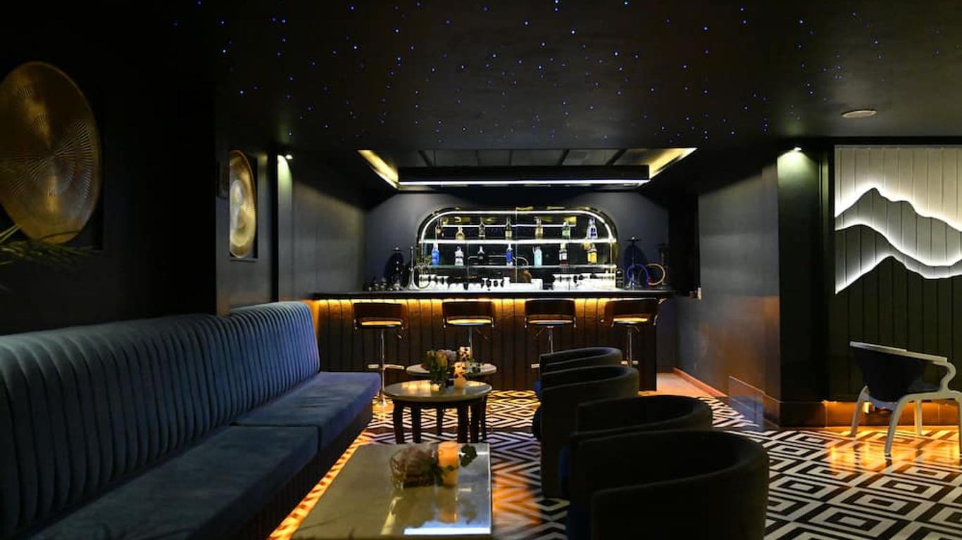 Vannasut Hotel and Spa