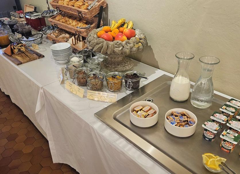 Buffet Photo